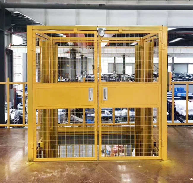 徐州智能导轨式升降机亮相