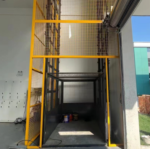 徐州导轨式升降机助力物流园破解运输难题