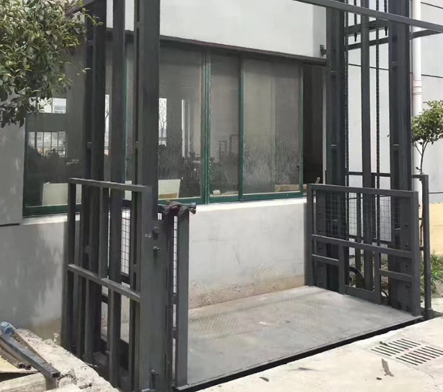 徐州导轨式施工升降机助力民生工程提速增效